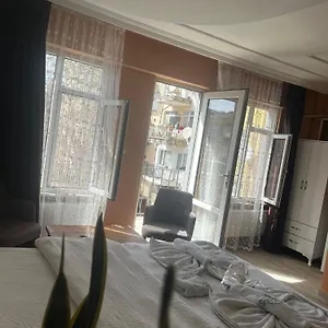 Cemre , İstanbul Türkiye